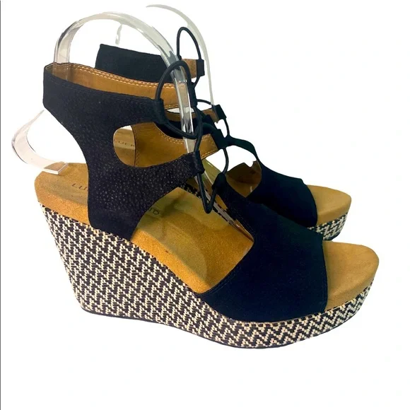 Lucky Brand Yejidas Sandals size 9 NWOT - Picture 1 of 9